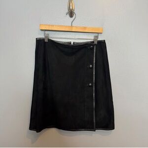 Talbots Black a line faux suede  Skirt Button Accents & leather piping 2 petite